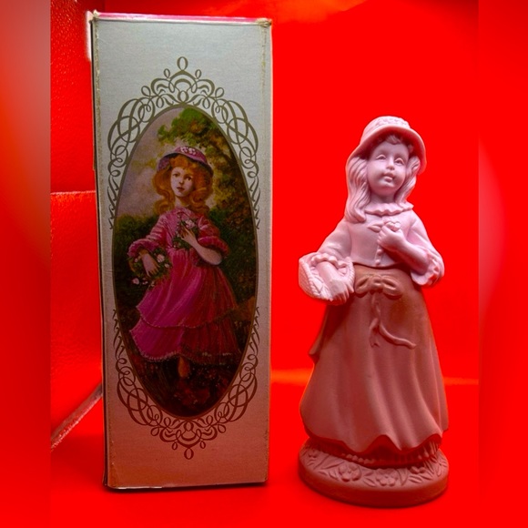 Vintage Avon Girl Pink 70s - Picture 1 of 1